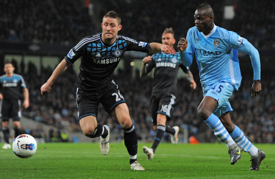 詹姆斯31+9+6东契奇34+6+8 湖人主场力擒灰熊