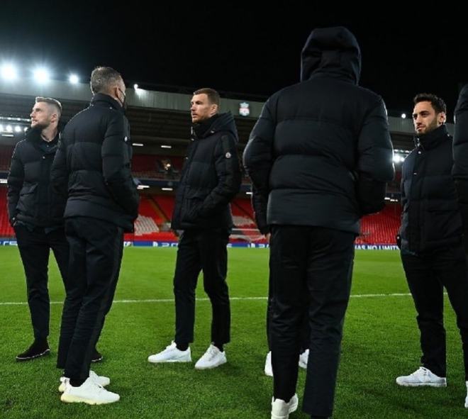 [德甲]迪亚斯双响凯恩破门 拜仁3-0法兰克福