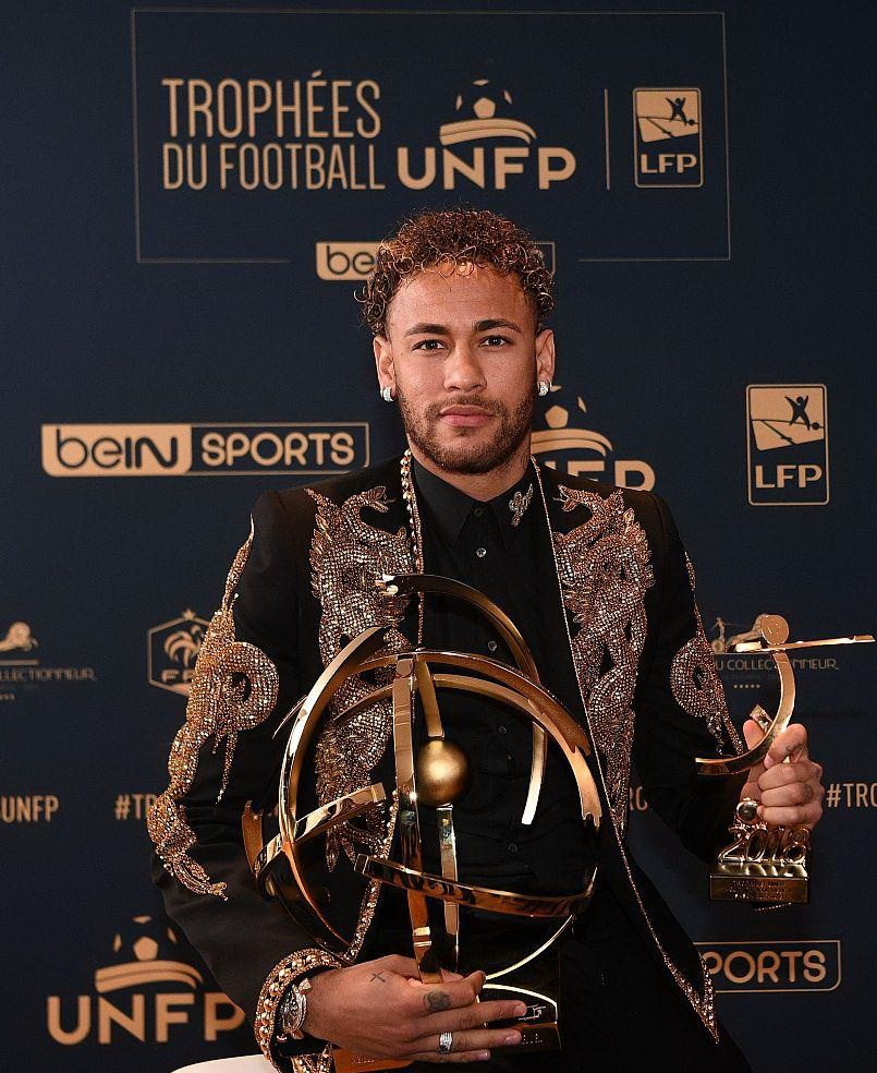 狄龙21+7马威12+12 太阳全场22记三分轻取灰熊